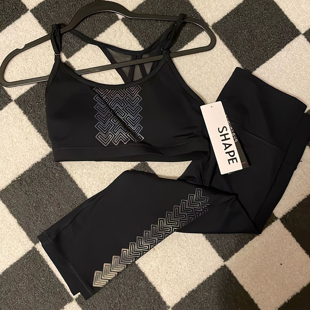#220. Shape workout set